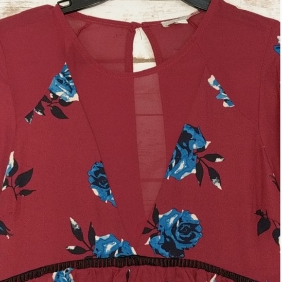 GIANNI BINI FLORAL WINE COLOR ROMPER S… - Picture 6 of 7